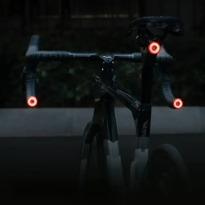 Wozinsky WIS-02 Waterproof Smart Tail Light 1pc - Black Photo