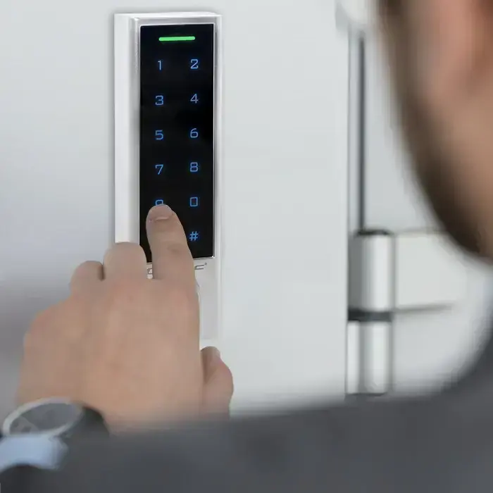 Qoltec Code lock TITAN with fingerprint reader | RFID | BT 4.0 |Code | Card | key fob | Doorbell| IP68 | EM Photo