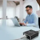 Qoltec Splitter mini SWITCH 1x2 port RJ45 | 1000Mbps | USB-C | Aluminium Photo