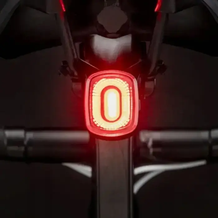 Rockbros Q2S LED Rear Bike Light with Smart Stop System + USB-C - USB-A Cable - Black Фото num