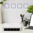 Qoltec Network SWITCH | 5 x RJ45 port | 100Mbps | Fast Ethernet | LAN Photo