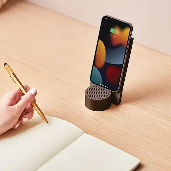 Lexon City Energy Pro 10W Wireless Charger with Bluetooth Speaker bronze LD145BZ Foto 4