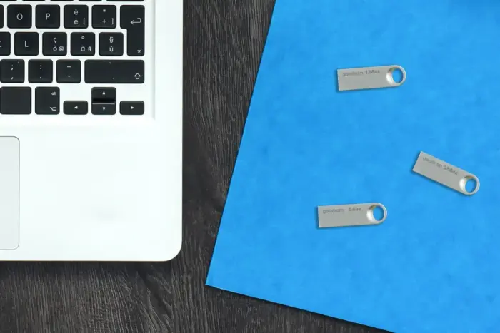 GOODRAM Pendrive UNO3 -  16GB USB 3.2 gen 1 Silver Photo
