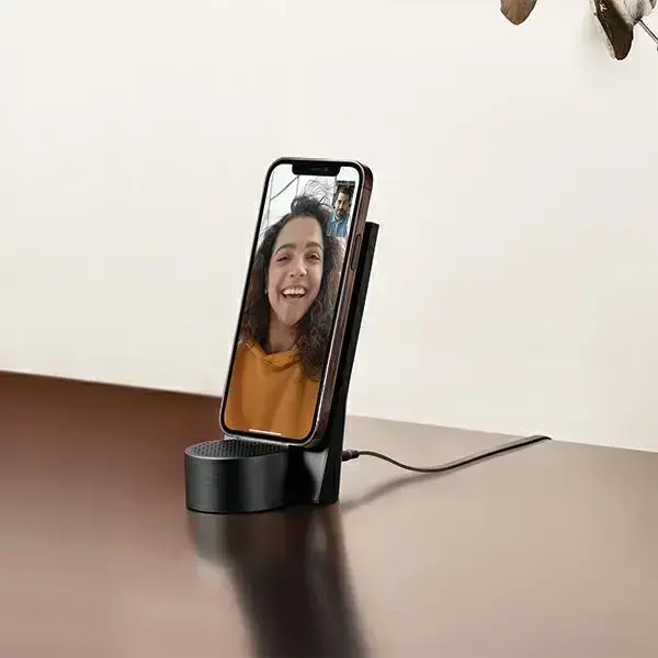 Lexon City Energy Pro 10W Wireless Charger with Bluetooth Speaker black LD145N Foto 6