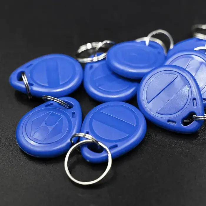 Qoltec Mifare 13.56 MHz proximity tag | 10pcs. Photo