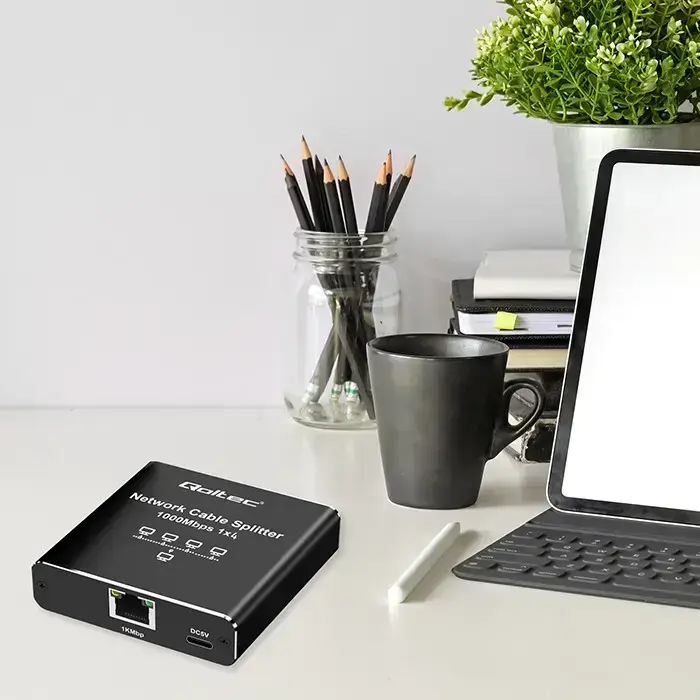 Qoltec Splitter Ethernet mini SWITCH 1x4 RJ45 | 1000Mb/s | USB-C | Aluminium Foto 7