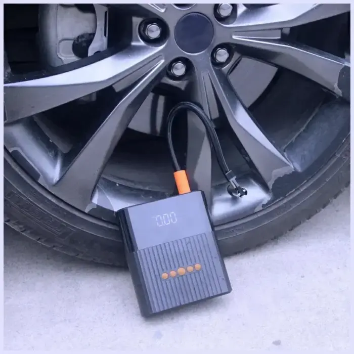 4smarts PitStop+ Power Bank | 8800 mAh | USB-A, USB-C | LED flashlight | black Photo