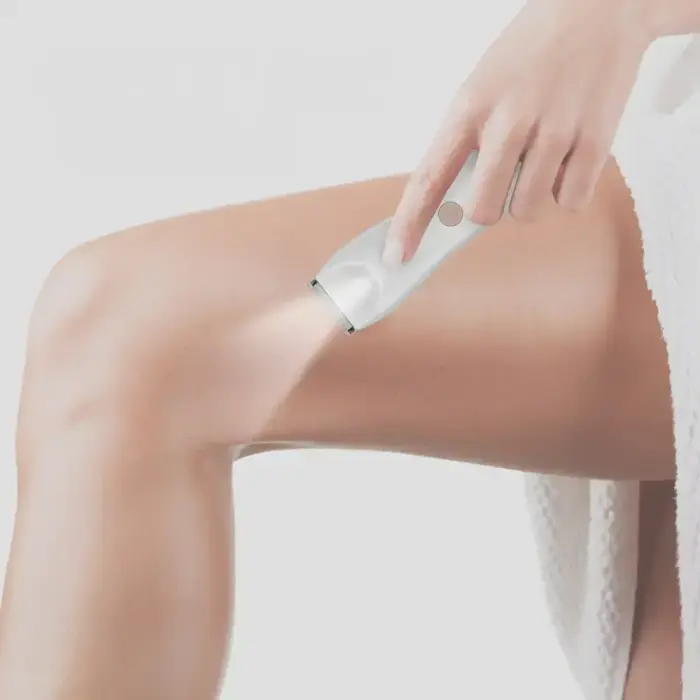 MAXGROOM M-9082 2-in-1 Women's Body and Face Trimmer - White Фото num