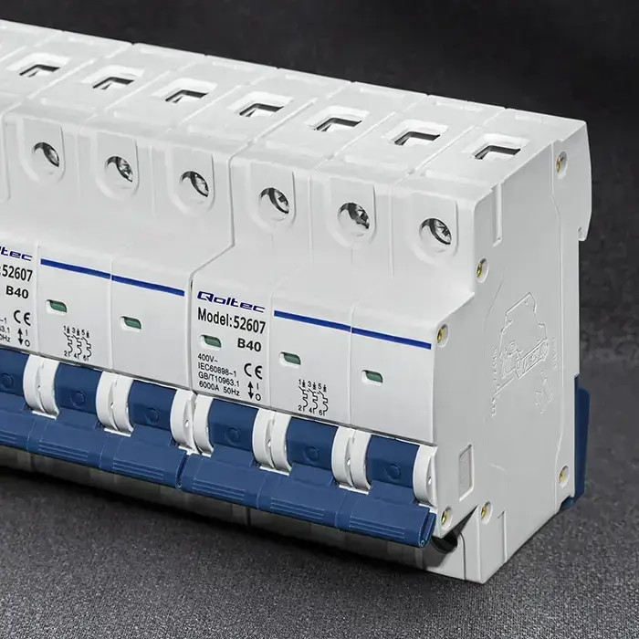 Qoltec Overcurrent Circuit Breaker B40| Fuse | AC | 40A | 3P Фото num