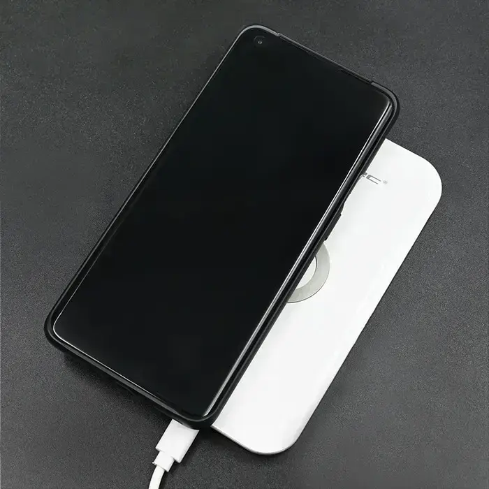 Qoltec Induction Wireless Charger | Qualcomm QuickCharge 3.0 | 10W | white Photo