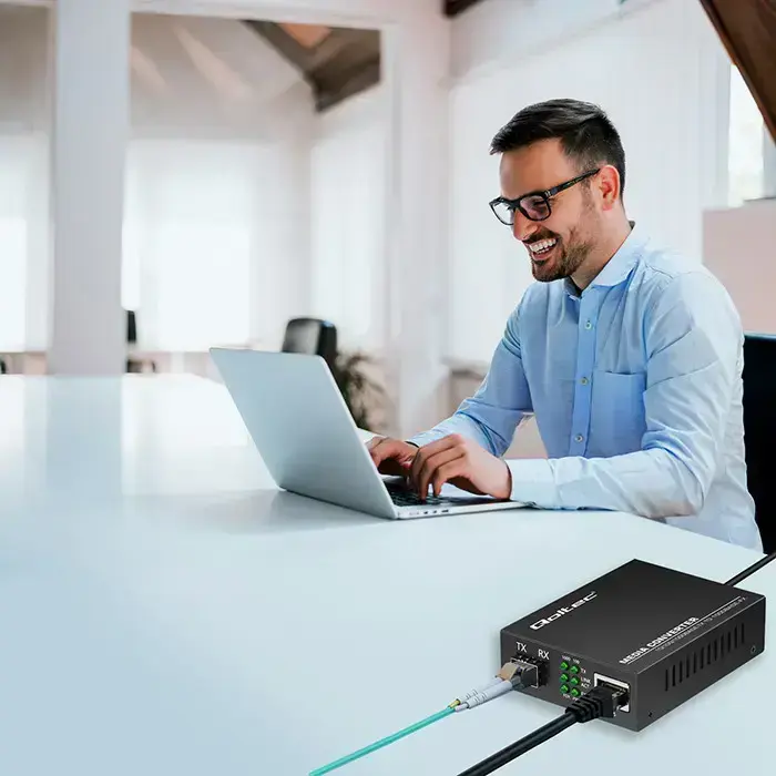Qoltec Bidirectional Ethernet SWITCH Media Converter 1x RJ45 1x SFP| 1000Mbps | 5V Foto 22